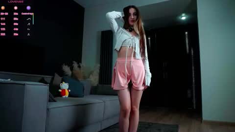 Snapshot of seeeyoubaby chatting on 11/15/25, 01:40 Slavia online show from 11/15/25, 01:40