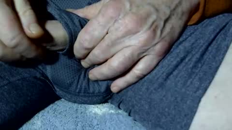 Snapshot of seeus24 chatting on 02/16/25, 05:15 seeus24 online show from 02/16/25, 05:15