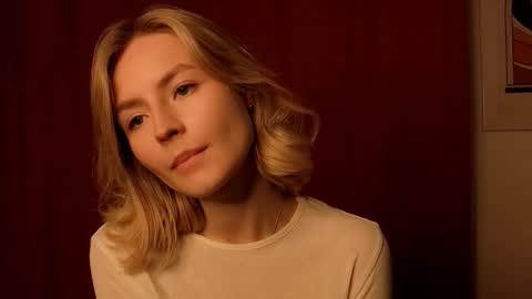 Eva online show from 12/21/25, 12:23