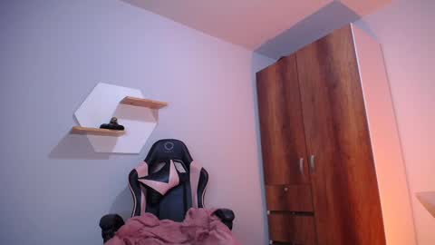 Yeyis  online show from 01/21/25, 05:38