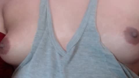 Snapshot of selda_ chatting on 02/19/25, 05:05 Selda online show from 02/19/25, 05:05