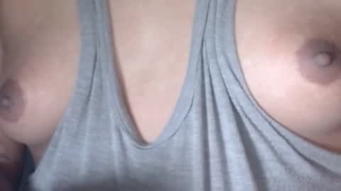 Snapshot of selda_ chatting on 11/12/25, 01:22 Selda online show from 11/12/25, 01:22