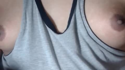 Snapshot of selda_ chatting on 11/22/25, 01:43 Selda online show from 11/22/25, 01:43