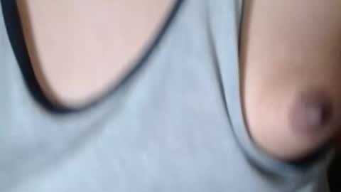 Snapshot of selda_ chatting on 05/25/26, 01:33 Selda online show from 05/25/26, 01:33