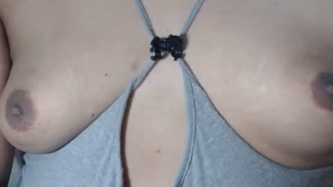 Snapshot of selda_ chatting on 06/18/26, 06:01 Selda online show from 06/18/26, 06:01