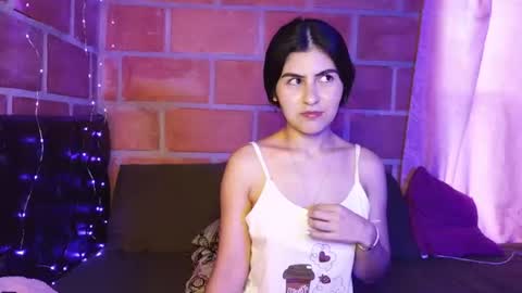 Snapshot of seleena_01 chatting on 06/10/26, 10:52 seleena_01 online show from 06/10/26, 10:52