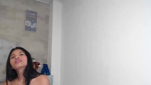 seleena__ online show from 12/24/24, 07:49