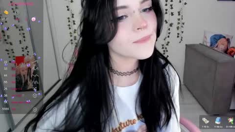 Selena  online show from 02/17/25, 05:04