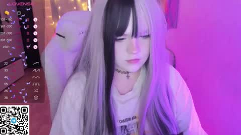 Selena  online show from 02/12/26, 07:25