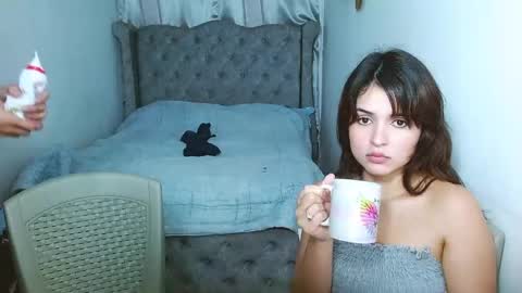 Selena  Andress online show from 02/22/25, 08:50