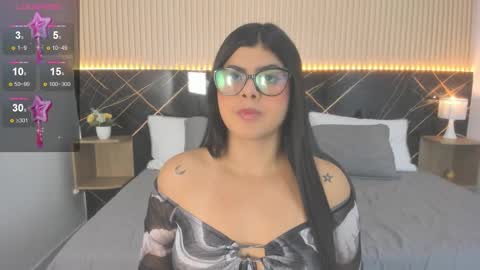 Selena online show from 02/19/26, 02:29