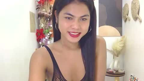 selena_fox2000 online show from 12/17/25, 11:05