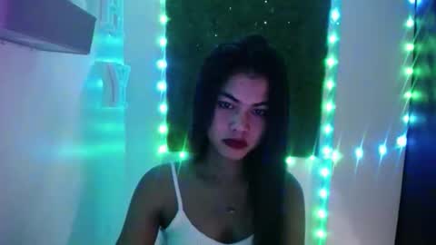selena_fox2000 online show from 04/16/26, 12:22