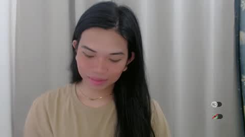 Snapshot of selena_fuckdoll chatting on 01/05/25, 02:17 Selena online show from 01/05/25, 02:17