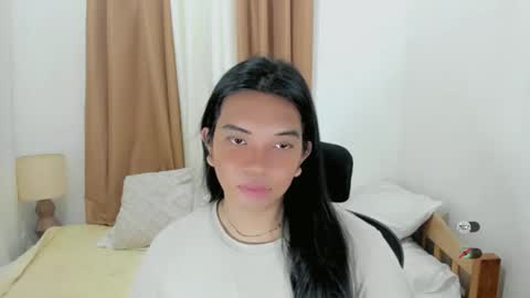 Snapshot of selena_fuckdoll chatting on 12/21/25, 09:38 Selena online show from 12/21/25, 09:38