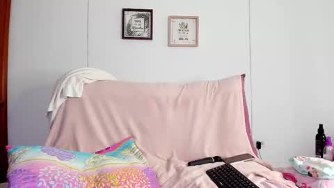 Karen online show from 03/18/26, 01:47