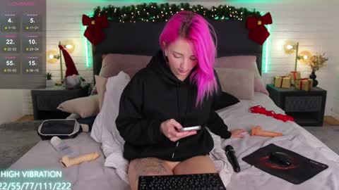 Selena Lily online show from 12/30/24, 01:15