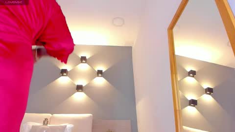 Selena online show from 02/11/26, 11:04