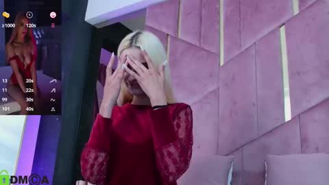 Selena online show from 09/13/25, 03:28