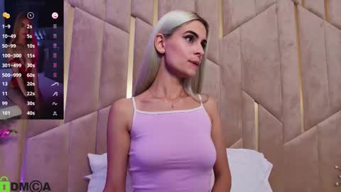 Selena online show from 10/07/25, 03:25