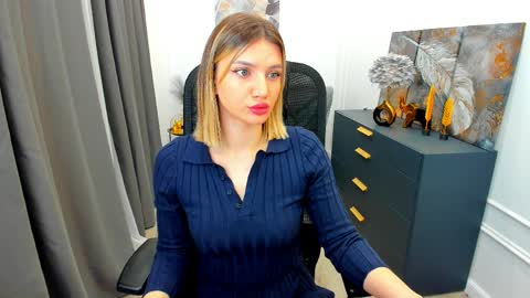 selenaemoore online show from 03/26/26, 03:45
