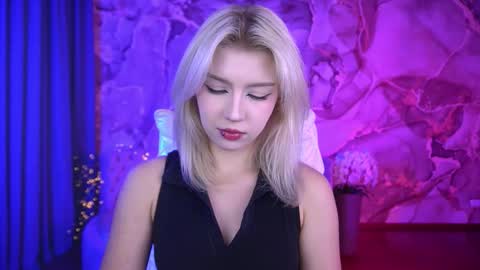 selenairis online show from 10/21/25, 09:37