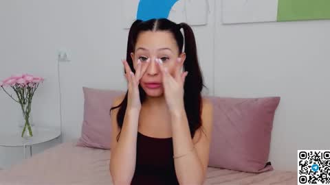 Selena online show from 03/17/26, 08:39