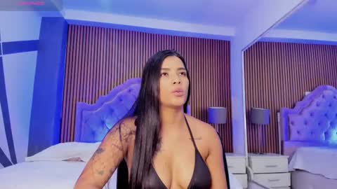 selenastonne online show from 09/13/25, 07:46