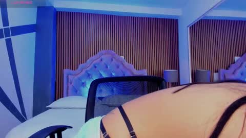 selenastonne online show from 10/02/25, 10:06