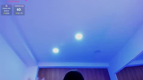 selenastonne online show from 03/27/26, 08:08