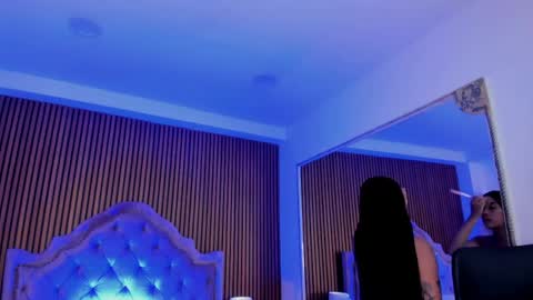 selenastonne online show from 03/29/26, 07:47