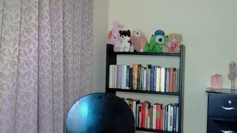 Snapshot of selene_hebe chatting on 07/12/26, 03:52 selene_hebe online show from 07/12/26, 03:52