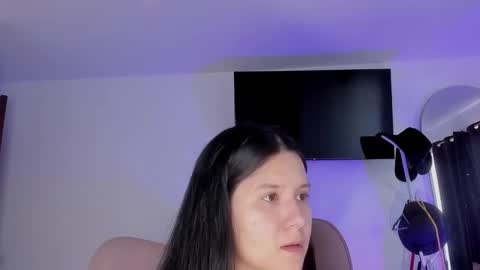 Alejandra  online show from 09/15/25, 01:00