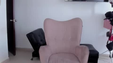 Snapshot of selene_king22 chatting on 01/12/26, 06:57 Alejandra online show from 01/12/26, 06:57