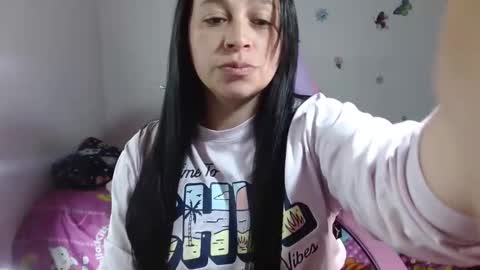 Snapshot of selene_mixx chatting on 04/11/26, 09:19 selene_mixx online show from 04/11/26, 09:19