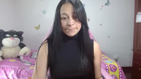 Snapshot of selene_mixx chatting on 05/27/26, 07:55 selene_mixx online show from 05/27/26, 07:55