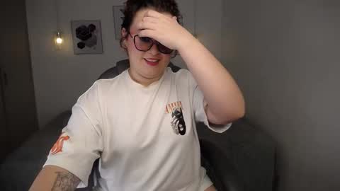 selene_rouse_ online show from 04/07/26, 11:37