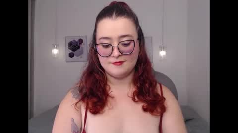 Snapshot of selene_rouse_ chatting on 05/07/26, 11:32 selene_rouse_ online show from 05/07/26, 11:32