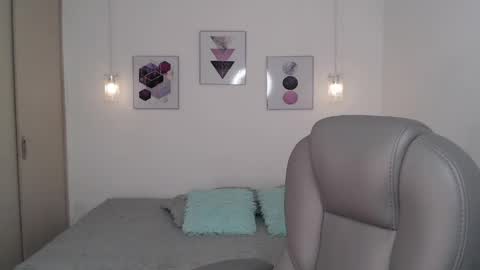 Snapshot of selene_rouse_ chatting on 05/20/26, 11:55 selene_rouse_ online show from 05/20/26, 11:55