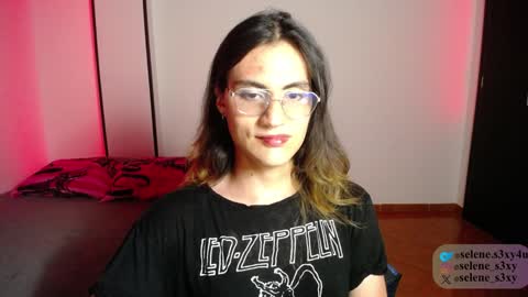 Snapshot of selene_s3xy chatting on 12/26/24, 04:10 selene_s3xy online show from 12/26/24, 04:10