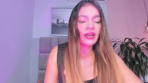 Selene online show from 12/04/25, 04:00