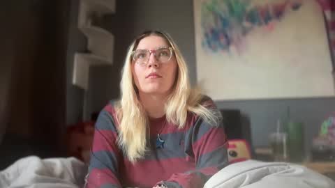 Snapshot of selenebaby chatting on 02/22/25, 01:46 Selene online show from 02/22/25, 01:46