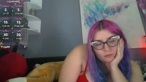 Snapshot of selenebaby chatting on 12/01/25, 04:23 Selene online show from 12/01/25, 04:23