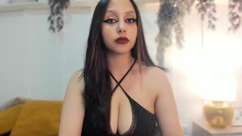 Selene  online show from 12/18/25, 03:12