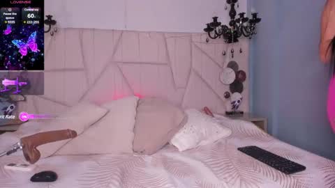 Selenee online show from 02/01/25, 03:39