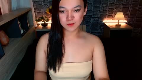 Snapshot of selenesantiago chatting on 12/18/24, 02:21 joan online show from 12/18/24, 02:21