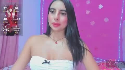 Snapshot of selenevosse_ chatting on 06/06/26, 04:17 Selenevosse online show from 06/06/26, 04:17