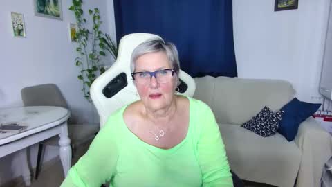 Selenna online show from 02/12/26, 07:09