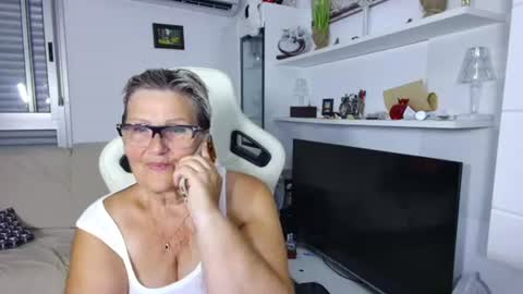 Snapshot of selenna57 chatting on 07/02/26, 05:19 Selenna online show from 07/02/26, 05:19