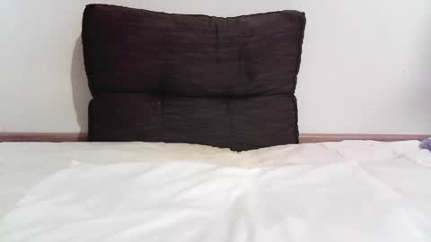 selenna_foxx online show from 05/07/26, 07:41